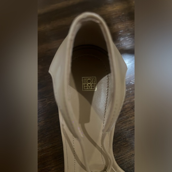 TOTEME - The Knot Leather Sandals - Picture 4 of 5